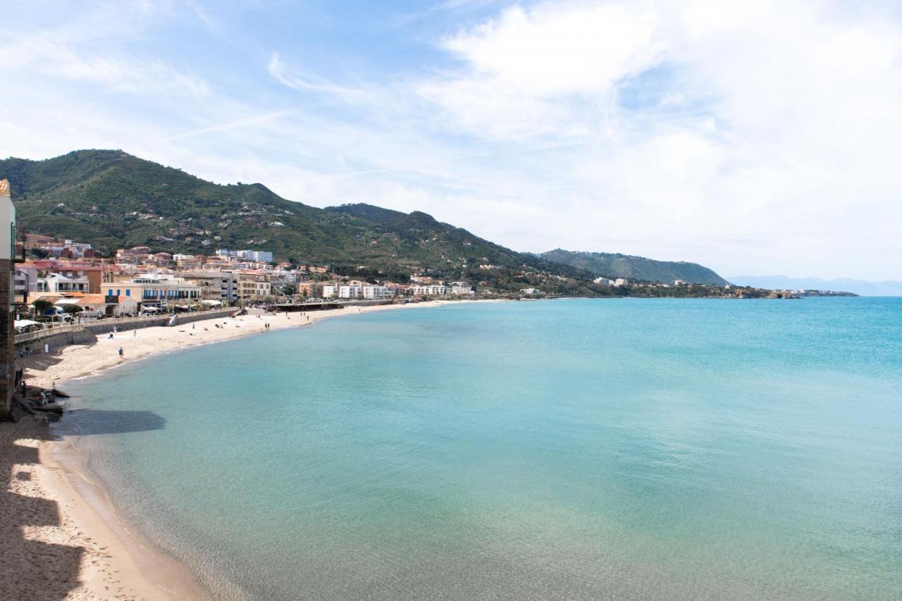 Meravigghia Apartment Cefalu Exterior photo